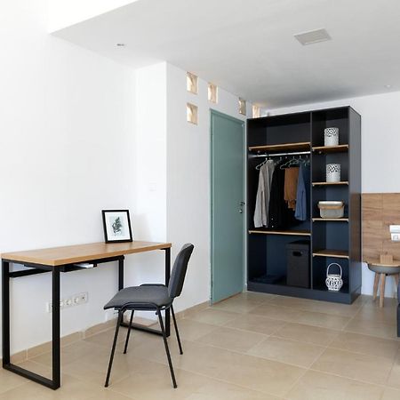 Livingfy Apt With Mountain View & Garden Vamos Bagian luar foto